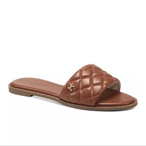 Like new Charter Club quilted leather Saffiee sandals in cognac